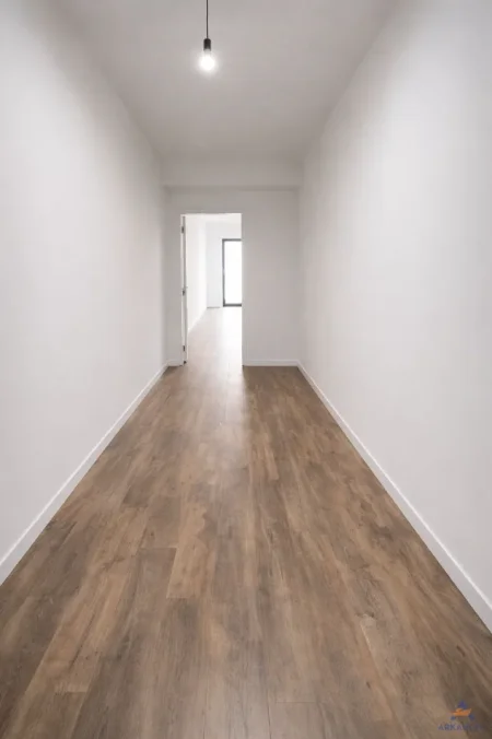 Tirane, shitet apartament 2+1+Ballkon Kati 3, 114 m² 260.000 € 