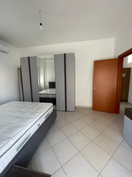 Tirane, jepet me qera apartament 2+1 Kati 4, 110 m² 700 € (Kopshti Zoologjik)