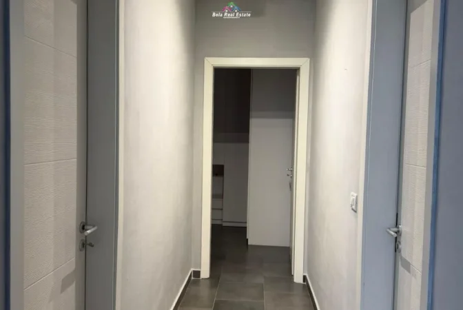 Tirane, jepet me qera apartament 2+1 Kati 3, 88 m² 500 € (Rruga Pano Lulo)
