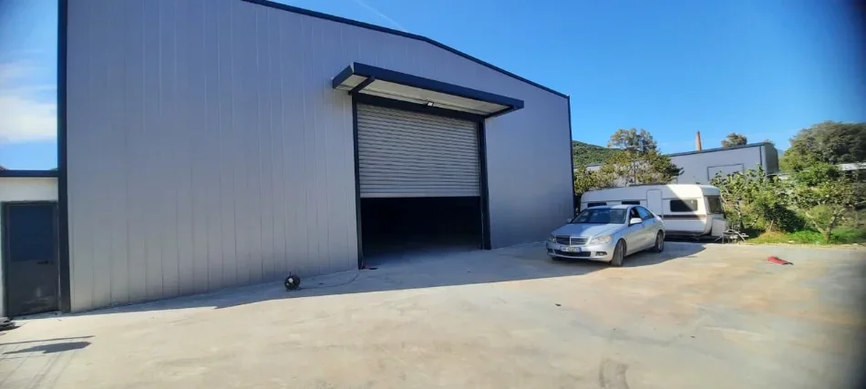 Tirane, jepet me qera ambjent biznesi Kati 0, 250 m² 2.000 € (tufine)