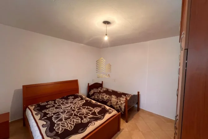 Tirane, jepet me qera apartament 1+1+Ballkon Kati 1, 60 m² 350 € (Rruga e Elbasanit)