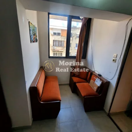 Tirane, jepet me qera apartament 1+1 Kati 3, 42 m² 350 € (Selvia)