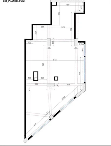 Tirane, jepet me qera dyqan , (Rruga e Durresit)