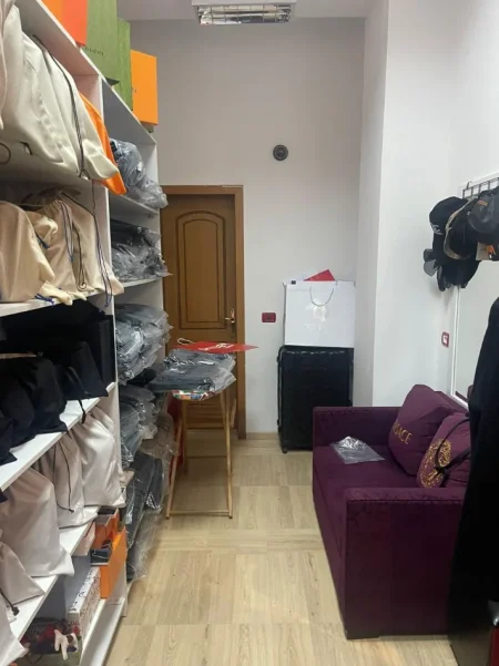 Tirane, shitet Kati 0, 90.000 € 