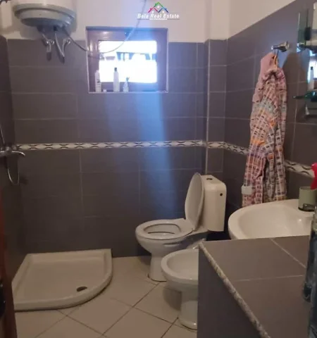 Tirane, shes apartament 1+1 Kati 6, 54 m² 87.000 € (Rruga Riza cuka)