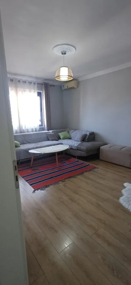Tirane, shitet apartament 1+1 Kati 4, 54 m² 87.000 € (Spitali Ushtarak Laprak)