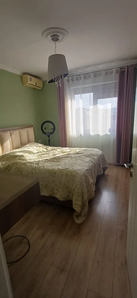 Tirane, shitet apartament 1+1 Kati 4, 54 m² 87.000 € (Spitali Ushtarak Laprak)