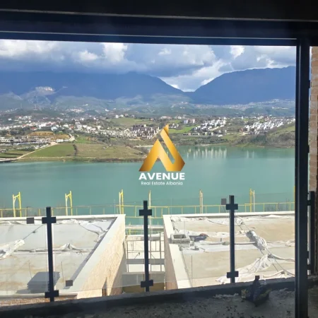 Tirane, shitet apartament duplex Dublex , 211 m² 390.000 € (Swan Lake Residence, Farkë)