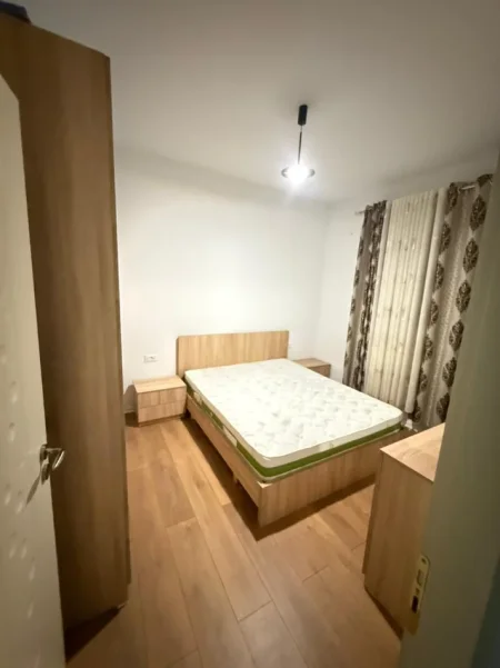 🏠 Jepet me Qira Hyrje Private  1+1 , afer Spitaleve QSUT 400 € (Allias)