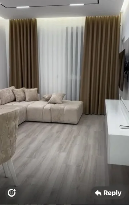 Tirane, jepet me qera apartament 1+1 Kati 7, 600 €