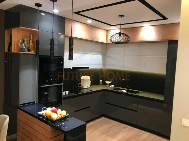 Qira, Apartament 2+1, Libri Universitar, Tiranë