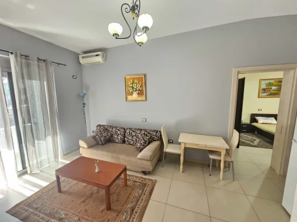 Tirane, jepet me qera apartament 1+1 Kati 4, 55 m² 520 € (sheshi willson)