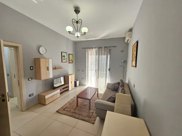 Tirane, jepet me qera apartament 1+1 Kati 4, 55 m² 520 € (sheshi willson)