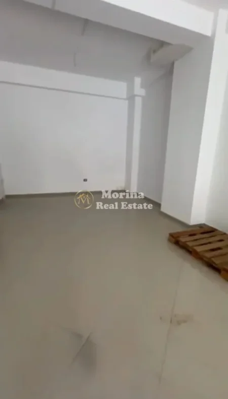 Tirane, shitet ambjent biznesi Kati 0, 125 m² 275.000 € (Yzberisht)
