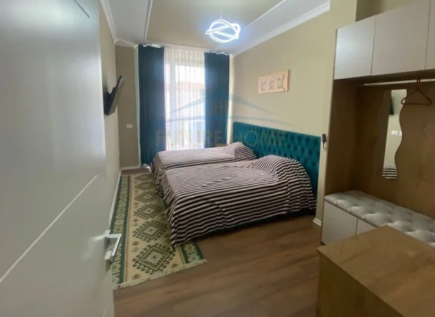 Qera , Apartament 2+1+2 , Rruga Riza Cerova
