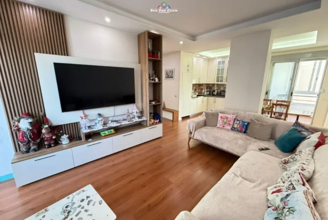 Tirane, jepet me qera apartament 2+1 Kati 5, 94 m² 750 € (Rruga Hamdi Garunja)