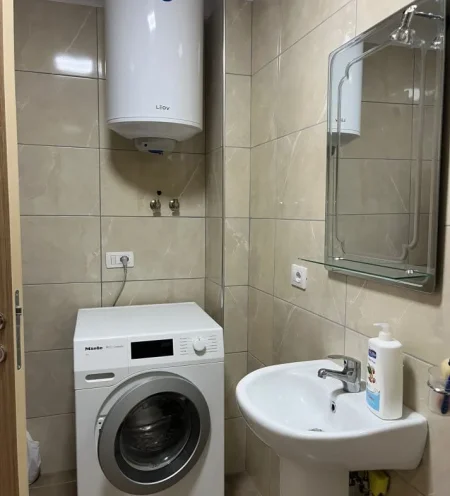 Tirane, jepet me qera apartament 3+1+Ballkon Kati 3, 112 m² 630 € (5 maji)