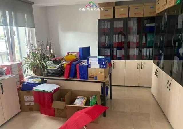 Tirane, jepet me qera zyre Kati 6, 105 m² 1.100 € (myslym shyr)