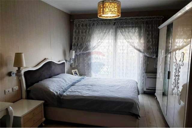 Tirane, jepet me qera apartament 700 Euro