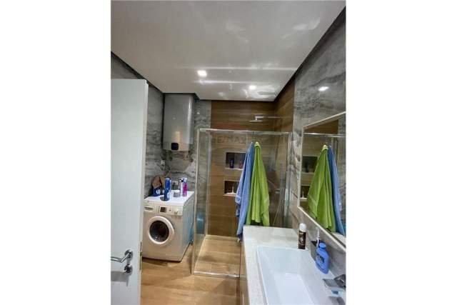 Tirane, jepet me qera 650 Euro