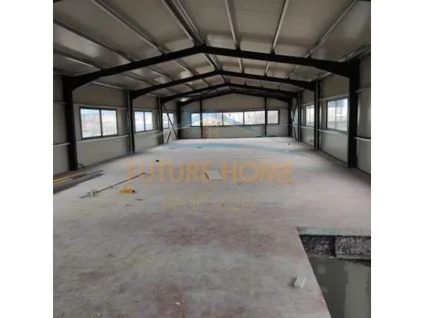 Tirane, shitet ambjent biznesi Kati 0, 460 m² 450.000 Euro (Mezez)