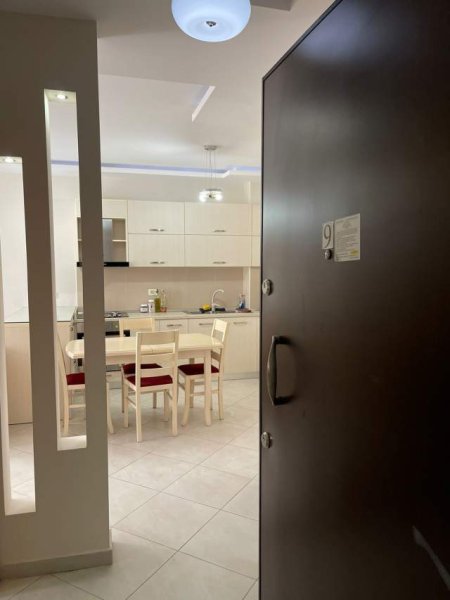 Tirane, jepet me qera apartament Kati 3, 85 m² 520 Euro (Rrug Peti)tek Kopmleksi Grek
