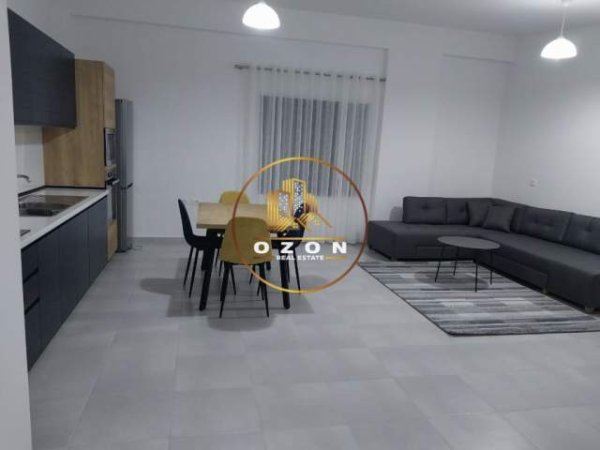Tirane, jepet me qera apartament 1+1+A+BLK Kati 5, 88 m² 600 Euro (KODRA E DIELLIT)