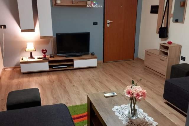 Tirane, jepet me qera apartament 1+1+BLK Kati 6, 70 m² 700 Euro (Sheshi Willson)