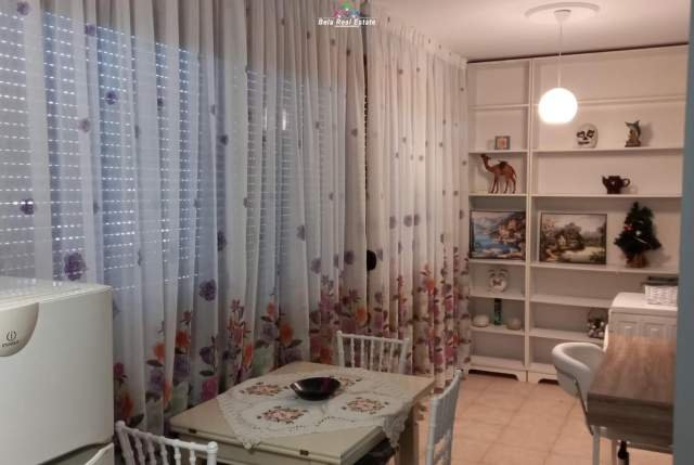 Tirane, jepet me qera apartament 1+1+BLK Kati 6, 70 m² 700 Euro (Sheshi Willson)