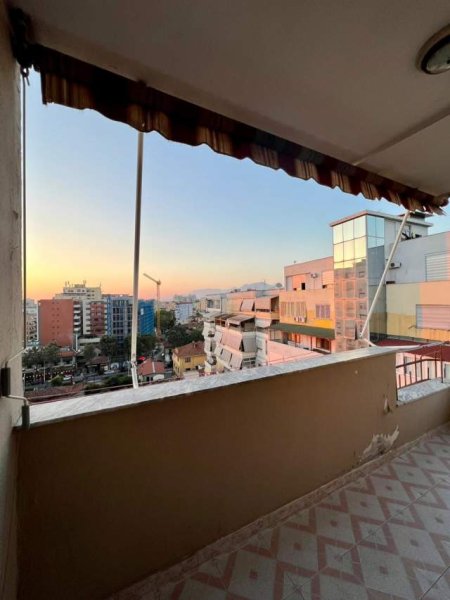 Tirane, jepet me qera 3+1+BLK Kati 4, 500 Euro