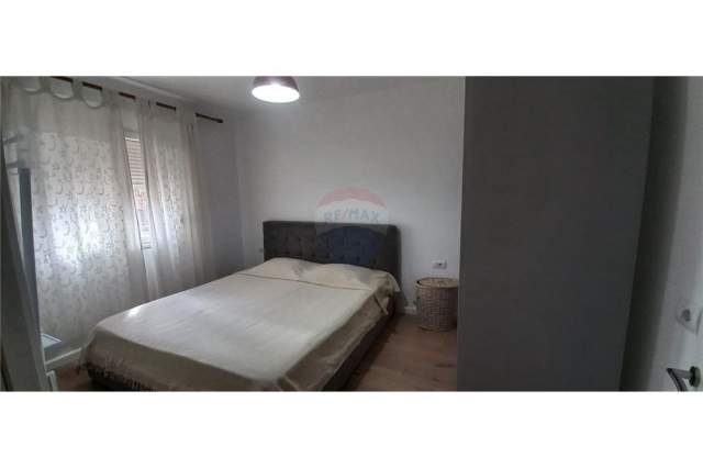 Tirane, jepet me qera apartament 1+1+BLK Kati 3, 54 m² 600 Euro (Rreshit Collaku)