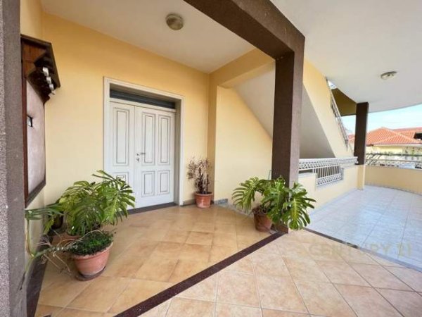 Tirane, jepet me qera apartament 2+1+A+BLK Kati 2, 180 m² 420 Euro