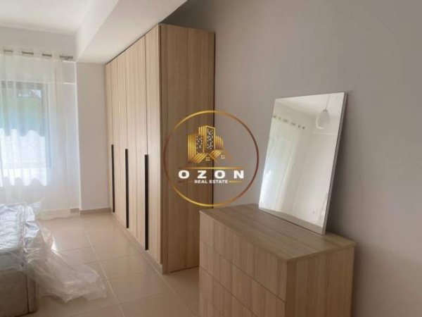 Tirane, jepet me qera apartament 3+1+A+BLK Kati 4, 125 m² 800 Euro (KODRA E DIELLIT 1)