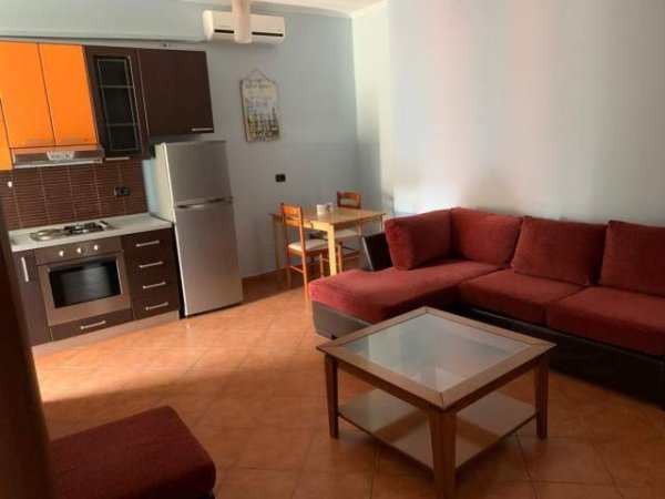 Tirane, jepet me qera apartament 1+1+BLK Kati 3, 56 m² 48.000 Leke (Rruga Asim Vokshi)