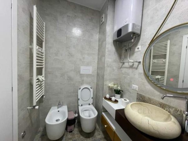 Tirane, shitet apartament 2+1 Kati 3, 90 m² 190.000 Euro