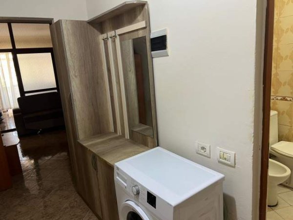 Tirane, jepet me qera apartament 3+1+BLK Kati 5, 114 m² 500 Euro (Rruga e Dibres)