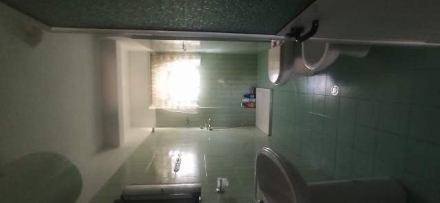 Elbasan, jepet me qera apartament 1+1 Kati 3, 18.000 Leke ("Niko Papajani")