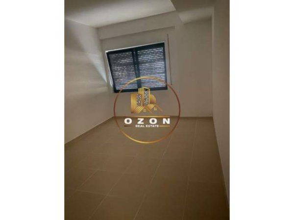 Tirane, jepet me qera apartament 3+1+A+BLK Kati 2, 125 m² 800 Euro (KODRA E DIELLIT)