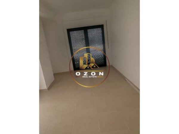 Tirane, jepet me qera apartament 3+1+A+BLK Kati 2, 125 m² 800 Euro (KODRA E DIELLIT)