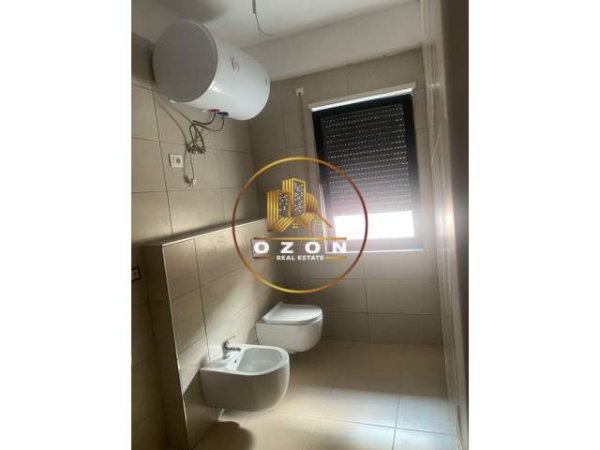 Tirane, jepet me qera apartament 3+1+A+BLK Kati 2, 125 m² 800 Euro (KODRA E DIELLIT)