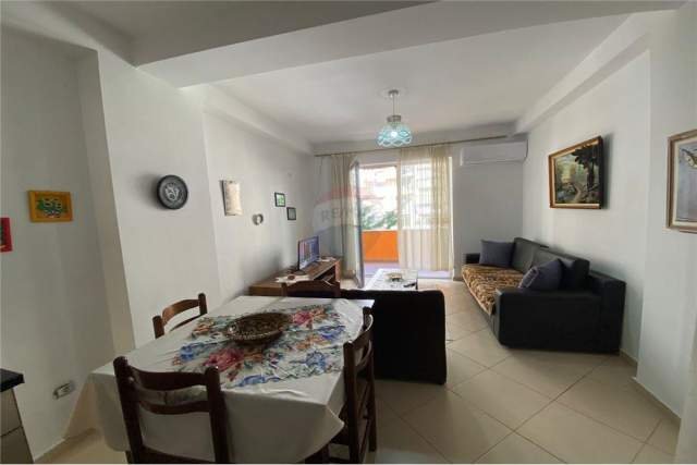 Tirane, jepet me qera apartament 1+1+BLK Kati 3, 84 m² 370 Euro (Astir)