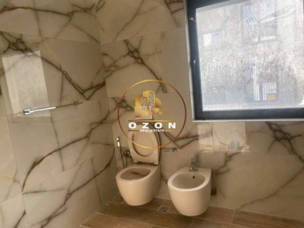 Tirane, jepet me qera Penthouse 3+1+A+BLK Kati 8, 80 m² 1.500 Euro (KODRA E DIELLIT)