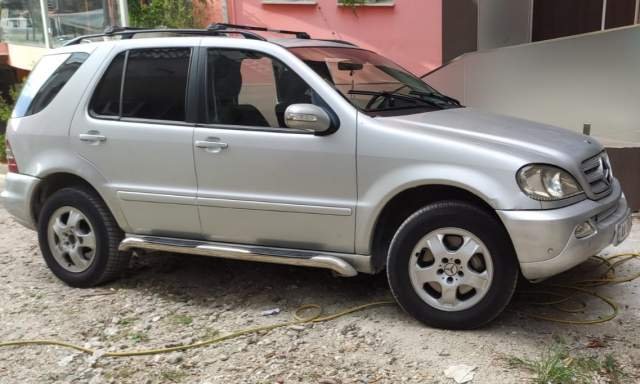 Vlore, shes makine Mercedes-Benz ML Viti 2003, 3.800 Euro