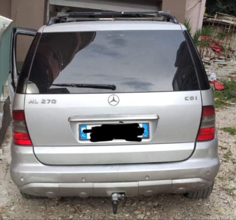 Vlore, shes makine Mercedes-Benz ML Viti 2003, 3.800 Euro