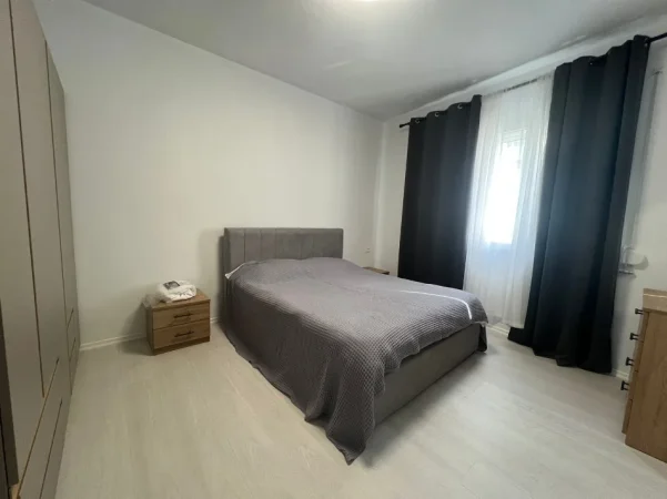 Tirane, jepet me qera apartament 2+1+Aneks+Ballkon Kati 2, 116 m² 700 € (rruga ish fusha e aviacionit)