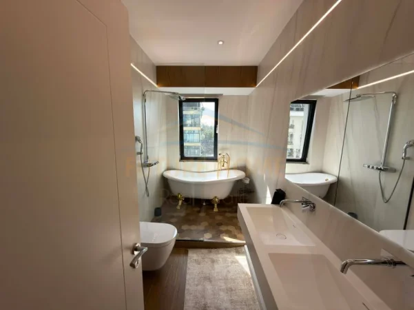 Tirane, shitet apartament 2+1 Kati 7, 141 m² (AMBASADOR 3)