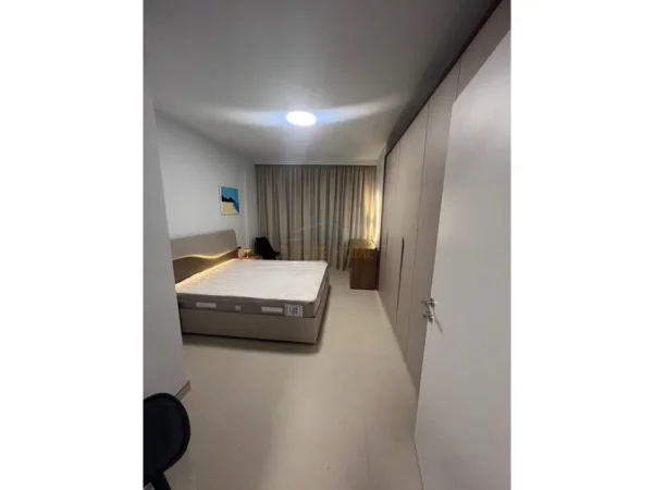 Tirane, jepet me qera apartament 1+1 Kati 5, 62 m² 600 € (ish dogana)