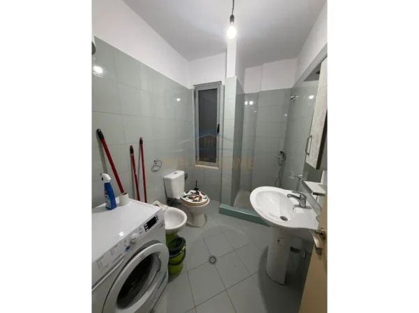 Tirane, jepet me qera apartament 1+1 Kati 3, 55 m² 470 € (Astir)