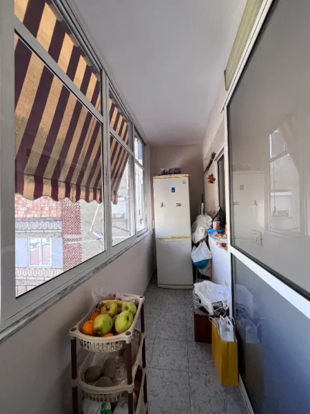 Tirane, shitet apartament 2+1+Ballkon Kati 5, 76 m² 166.000 € (Pazar i Ri)