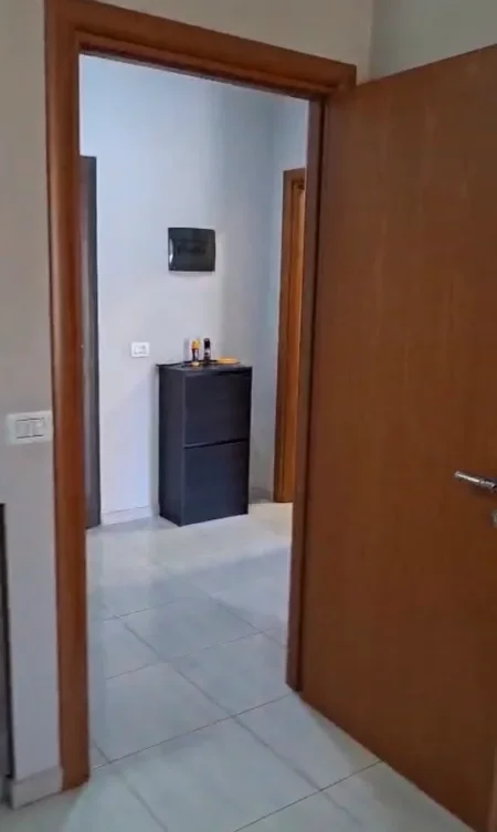 Tirane, shitet apartament 1+1 Kati 3, 130.000 € (Arc hotel tirana)